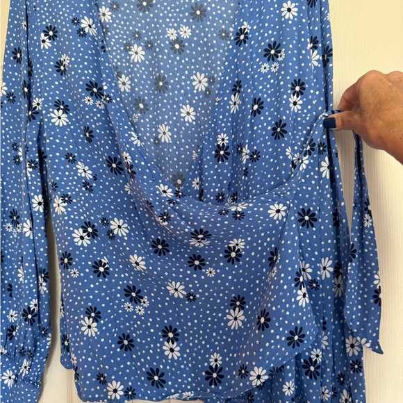 Talbots blouse - Picture 2 of 5